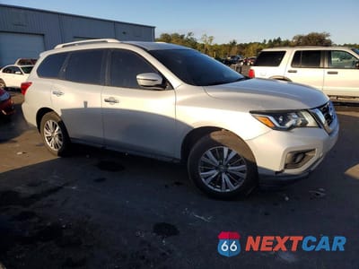 Czwarte zdjęcie samochodu z boku: 2019 NISSAN PATHFINDER SV VIN:5N1DR2MM7KC637688 - miniatura