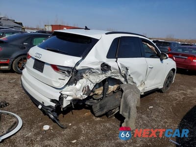 Trzecie zdjęcie samochodu z tyłu: 2020 AUDI Q3 PRESTIGE S-LINE VIN:WA1FECF34L1081527 - miniatura