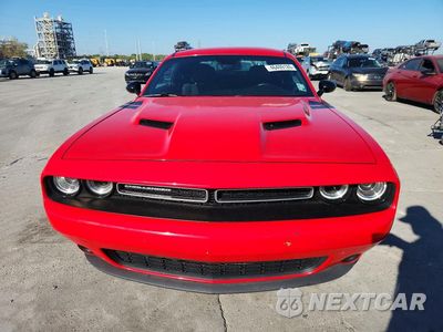 Piąte zdjęcie samochodu w środku: 2018 DODGE CHALLENGER SXT VIN:2C3CDZAG7JH327711 - miniatura