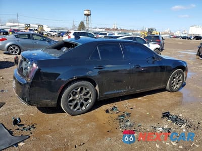 Trzecie zdjęcie samochodu z tyłu: 2016 CHRYSLER 300 S VIN:2C3CCAGG6GH253167 - miniatura