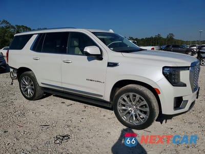 Czwarte zdjęcie samochodu z boku: 2022 GMC YUKON DENALI VIN:1GKS2DKL2NR246265 - miniatura