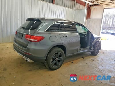 Trzecie zdjęcie samochodu z tyłu: 2018 MERCEDES-BENZ GLC 300 VIN:WDC0G4JB3JV041322 - miniatura
