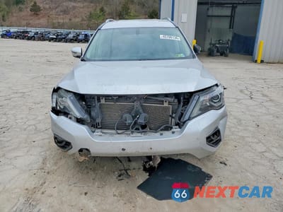 Piąte zdjęcie samochodu w środku: 2019 NISSAN PATHFINDER SV VIN:5N1DR2MM0KC577236 - miniatura