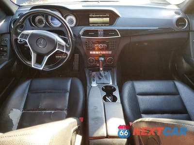 Zdjęcie 8 z 12 samochodu: 2014 MERCEDES-BENZ C 300 4MATIC VIN:WDDGF8AB3EG219728 - miniatura