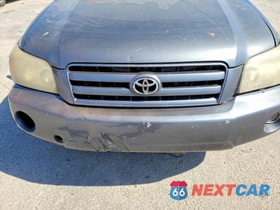 Zdjęcie 12 z 13 samochodu: 2006 TOYOTA HIGHLANDER BASE VIN:JTEHP21A160185553 - miniatura