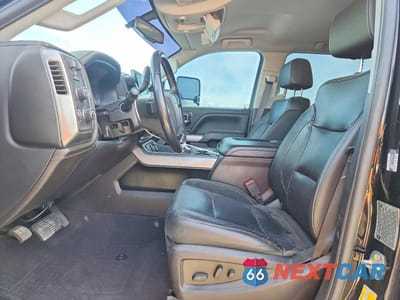 Zdjęcie 7 z 12 samochodu: 2019 CHEVROLET SILVERADO K3500 LTZ VIN:1GC4KXCY4KF134631 - miniatura