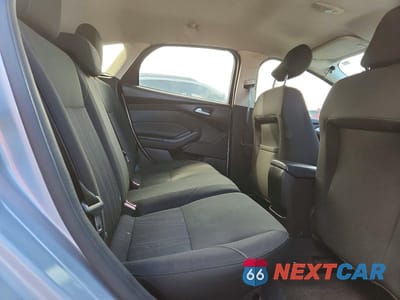 Zdjęcie 10 z 11 samochodu: 2015 FORD FOCUS SE VIN:1FADP3K2XFL222815 - miniatura