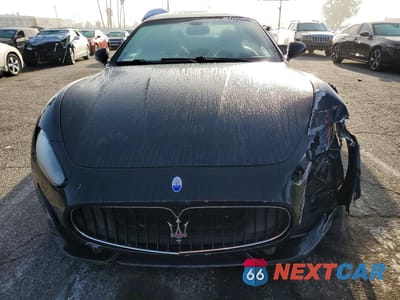 Piąte zdjęcie samochodu w środku: 2015 MASERATI GRANTURISMO S VIN:ZAM45VLA3F0143632 - miniatura