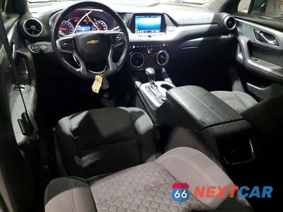 Zdjęcie 8 z 13 samochodu: 2020 CHEVROLET BLAZER 2LT VIN:3GNKBCRS8LS723009 - miniatura