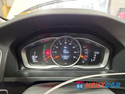 Zdjęcie 9 z 12 samochodu: 2017 VOLVO S60 VIN:YV126MFL4H2422850 - miniatura