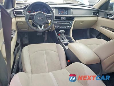 Zdjęcie 8 z 11 samochodu: 2018 KIA OPTIMA LX VIN:5XXGT4L31JG247398 - miniatura