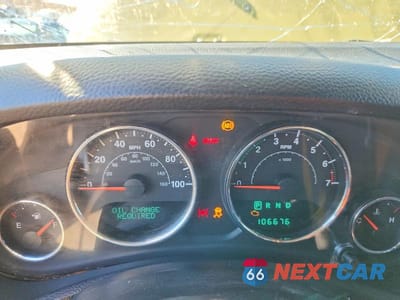 Zdjęcie 9 z 13 samochodu: 2013 JEEP WRANGLER UNLIMITED SPORT VIN:1C4BJWDG0DL694175 - miniatura