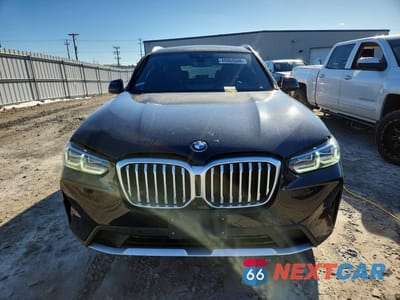 Piąte zdjęcie samochodu w środku: 2023 BMW X3 XDRIVE30I VIN:WBX57DP08PN213650 - miniatura