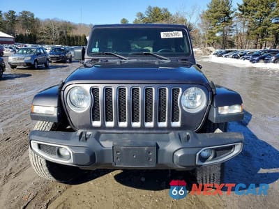 Piąte zdjęcie samochodu w środku: 2018 JEEP WRANGLER UNLIMITED SAHARA VIN:1C4HJXEG6JW130524 - miniatura