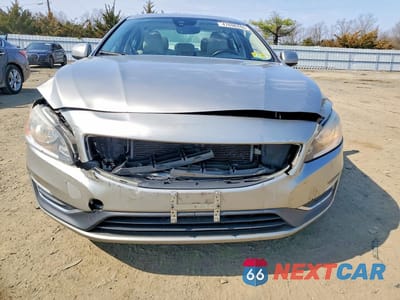 Piąte zdjęcie samochodu w środku: 2015 VOLVO S60 PREMIER VIN:YV126MFK0F2337461 - miniatura