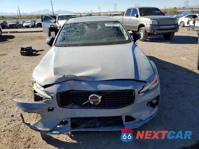 Piąte zdjęcie samochodu w środku: 2024 VOLVO S60 CORE VIN:7JRL12FK3RG281456 - miniatura