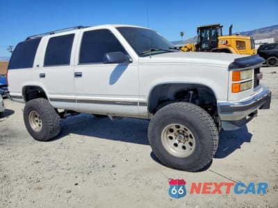 Czwarte zdjęcie samochodu z boku: 1995 GMC YUKON VIN:1GKEK13K8SJ766532 - miniatura