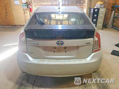 Zdjęcie 6 z 12 samochodu: 2013 TOYOTA PRIUS TWO VIN:JTDKN3DU5D5568133 - miniatura