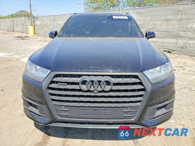 Piąte zdjęcie samochodu w środku: 2019 AUDI Q7 PREMIUM PLUS VIN:WA1LHAF71KD023874 - miniatura