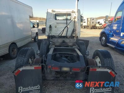 Zdjęcie 6 z 10 samochodu: 2018 VOLVO VN VNL VIN:4V4NC9EG5JN992913 - miniatura