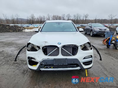 Piąte zdjęcie samochodu w środku: 2019 BMW X3 XDRIVE30I VIN:5UXTR9C57KLP87902 - miniatura