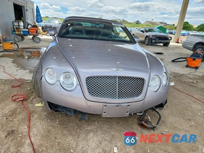 Piąte zdjęcie samochodu w środku: 2009 BENTLEY CONTINENTAL GTC VIN:SCBDR33W79C060249 - miniatura