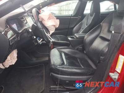 Zdjęcie 7 z 13 samochodu: 2015 TESLA MODEL S P85D VIN:5YJSA1H47FF084055 - miniatura