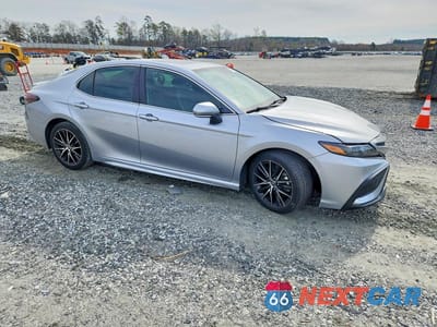 Czwarte zdjęcie samochodu z boku: 2024 TOYOTA CAMRY HYBRID SE VIN:4T1S31AKXRU623519 - miniatura