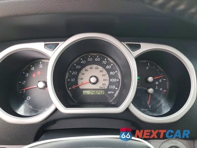 Zdjęcie 9 z 12 samochodu: 2005 TOYOTA 4RUNNER SR5 VIN:JTEBT14R050054089 - miniatura