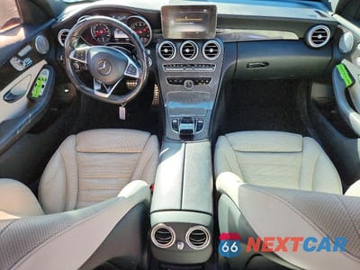 Zdjęcie 8 z 11 samochodu: 2016 MERCEDES-BENZ C 300 4MATIC VIN:55SWF4KB5GU155300 - miniatura