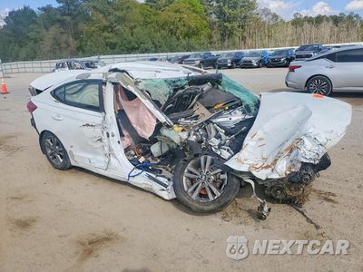 Czwarte zdjęcie samochodu z boku: 2017 HYUNDAI ELANTRA SE VIN:5NPD84LF9HH019520 - miniatura