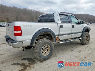 Trzecie zdjęcie samochodu z tyłu: 2005 FORD F150 SUPERCREW VIN:1FTPW145X5KB53912 - miniatura
