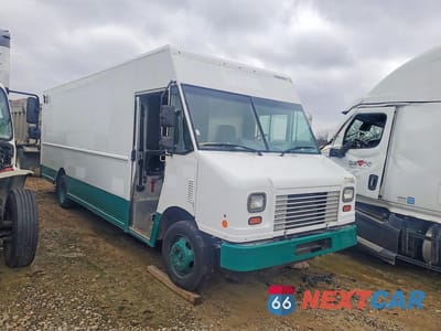 Czwarte zdjęcie samochodu z boku: 2017 FORD F59 DELIVERY TRUCK VIN:1F65F5KYXH0A00333 - miniatura