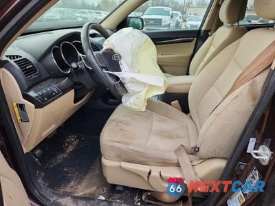 Zdjęcie 7 z 12 samochodu: 2012 KIA SORENTO LX VIN:5XYKTDA26CG226968 - miniatura