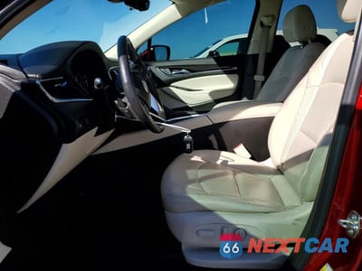 Zdjęcie 7 z 13 samochodu: 2022 BUICK ENCLAVE ESSENCE VIN:5GAERBKW4NJ136689 - miniatura