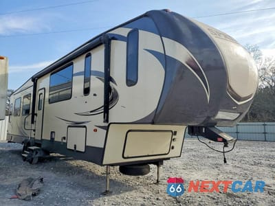 2018 KEYSTONE SPRINTER CAMPER 4YDF35724J1531085 - główne zdjęcie licytacji z USA - miniatura