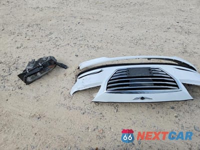 Zdjęcie 12 z 12 samochodu: 2017 GENESIS G80 3.8 VIN:KMHGN4JE8HU175789 - miniatura