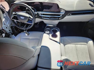 Zdjęcie 8 z 14 samochodu: 2025 CADILLAC LYRIQ LUXURY VIN:1GYKPNRL3SZ304673 - miniatura