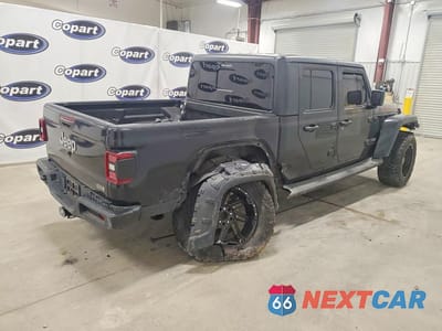 Trzecie zdjęcie samochodu z tyłu: 2020 JEEP GLADIATOR OVERLAND VIN:1C6HJTFG9LL115342 - miniatura