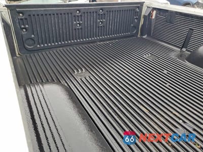 Zdjęcie 10 z 11 samochodu: 2001 TOYOTA TACOMA BASE VIN:5TEPM62N01Z757075 - miniatura