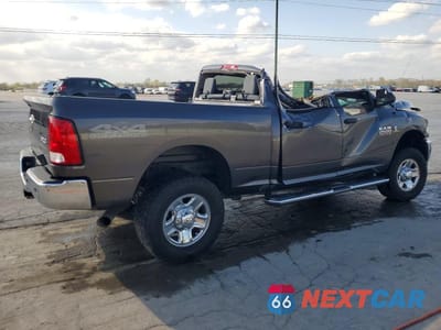 Trzecie zdjęcie samochodu z tyłu: 2018 RAM 2500 ST VIN:3C6UR5CL4JG126554 - miniatura