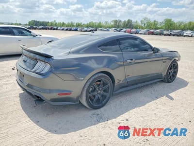 Trzecie zdjęcie samochodu z tyłu: 2019 FORD MUSTANG GT VIN:1FA6P8CF2K5200068 - miniatura
