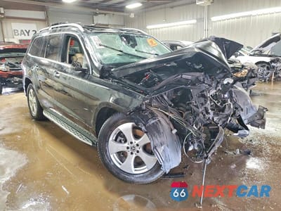 Czwarte zdjęcie samochodu z boku: 2018 MERCEDES-BENZ GLS 450 4MATIC VIN:4JGDF6EE2JB068454 - miniatura