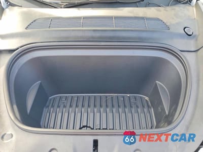 Zdjęcie 12 z 13 samochodu: 2025 TESLA MODEL Y VIN:7SAYGDED8SF270764 - miniatura