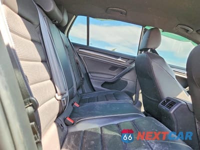 Zdjęcie 10 z 12 samochodu: 2019 VOLKSWAGEN GOLF R VIN:WVWVA7AU4KW124575 - miniatura