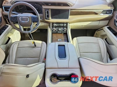 Zdjęcie 8 z 12 samochodu: 2021 GMC YUKON DENALI VIN:1GKS1DKL8MR382000 - miniatura