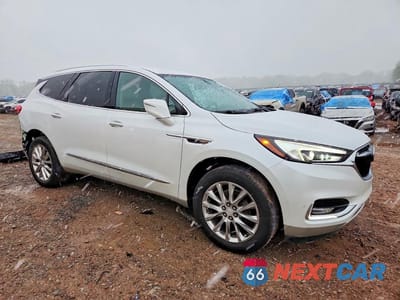 Czwarte zdjęcie samochodu z boku: 2020 BUICK ENCLAVE ESSENCE VIN:5GAERBKW1LJ212916 - miniatura