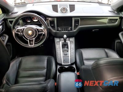 Zdjęcie 8 z 13 samochodu: 2017 PORSCHE MACAN GTS VIN:WP1AG2A56HLB50385 - miniatura