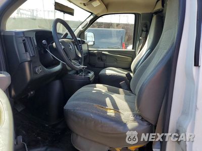 Zdjęcie 7 z 13 samochodu: 2010 GMC SAVANA G2500 VIN:1GTZGFBAXA1115874 - miniatura