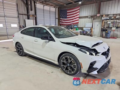 Czwarte zdjęcie samochodu z boku: 2026 BMW 228 VIN:WBA83GG01T7U97853 - miniatura